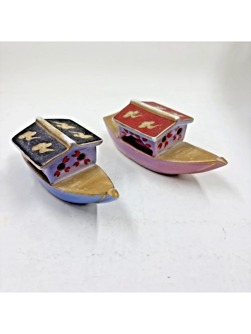 RARE Vintage Napco Sampan Chinese Boat Cork Bottom Salt and Pepper Shakers Set
